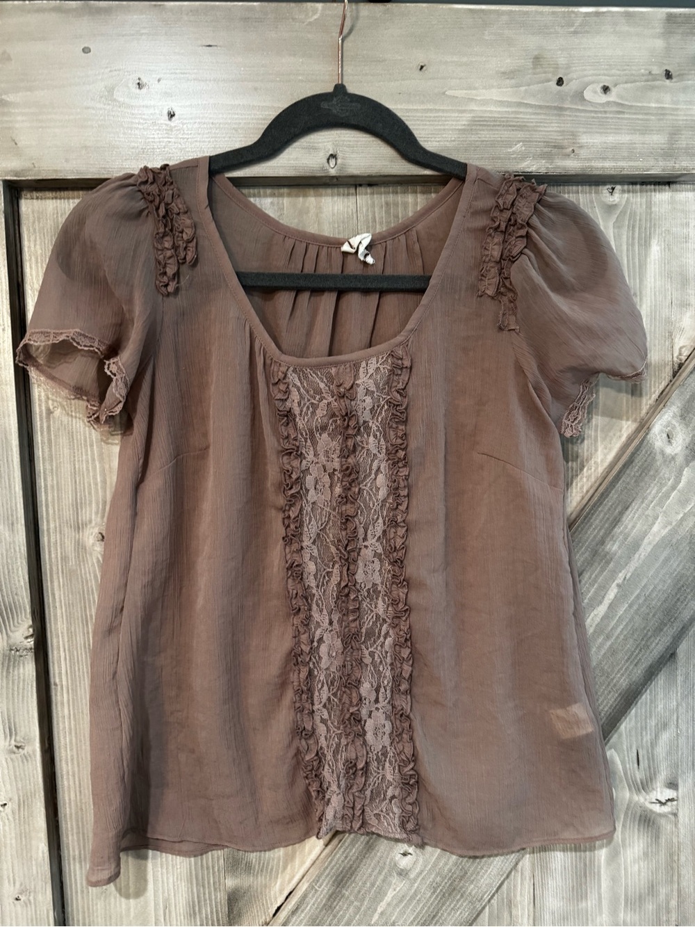 Women's mauve Ruffle Lace Front Blouse